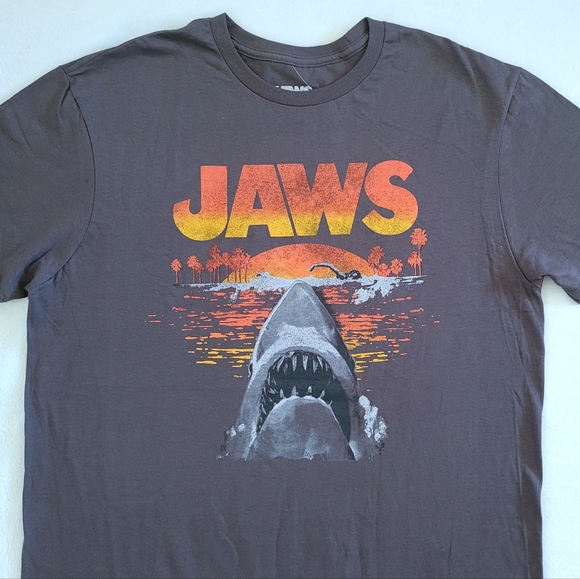 Mad😡 Engine Global🌎 LLC JAWS🦈 Graphic Tee👕 - NWOT - Picture 7 of 11